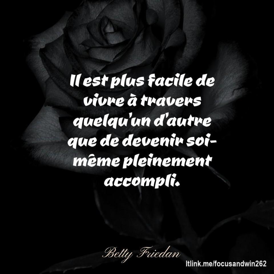 La comparaison peut ruiner les espoirs.
Focalise-toi sur ta propre voie. Avance chaque jour. Construis la vie qui te correspond vraiment.

Deviens la meilleure version de toi-même.
